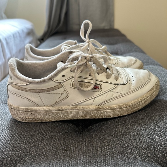 REEBOK WOMEN'S CLASSIC CLUB C 85 SNEAKERS IN WHITE (US 6.5) - Picture 2 of 5